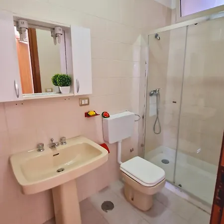 Residenza Vicino Apartamento *